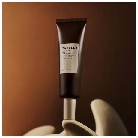 Skin1004 Madagascar Centella Probio-Cica Glow Sun Ampoule